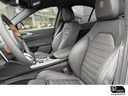 Photo 6 Alfa Romeo Giulia  2.2 210 ch AT8 Q4