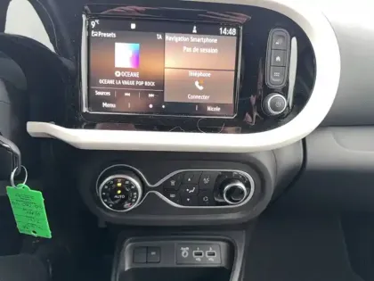 Photo 20 Renault Twingo  III Achat Intégral - 21