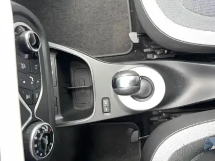 Photo 12 Renault Twingo  III Achat Intégral - 21