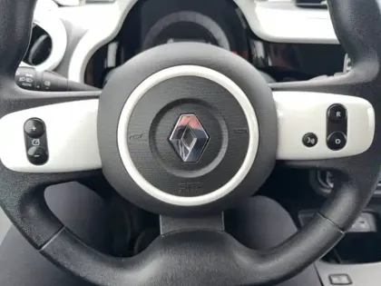 Photo 14 Renault Twingo  III Achat Intégral - 21