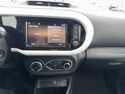 Photo 11 Renault Twingo  III Achat Intégral - 21