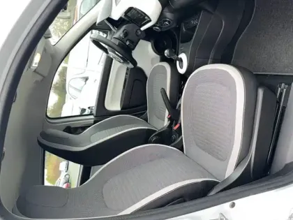 Photo 13 Renault Twingo  III Achat Intégral - 21