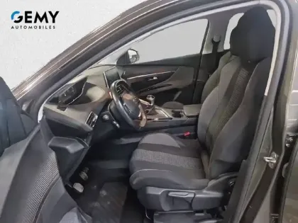 Photo 25 Peugeot 5008  PureTech 130ch S&S BVM6