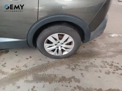 Photo 10 Peugeot 5008  PureTech 130ch S&S BVM6