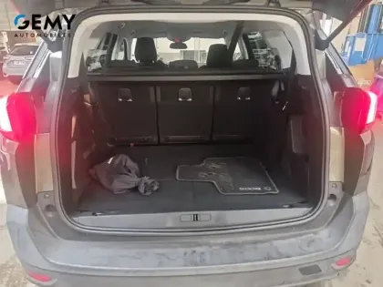 Photo 38 Peugeot 5008  PureTech 130ch S&S BVM6