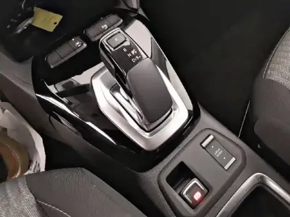 Photo 13 Opel Corsa  Electrique 136 ch & Batterie 50 kWh