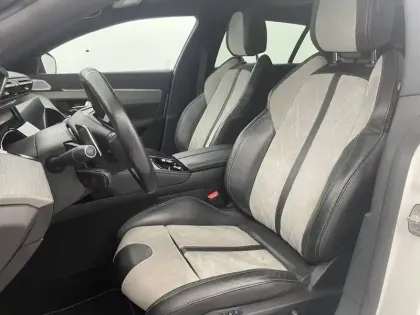 Photo 13 Peugeot 508  SW Hybrid 225 e-EAT8