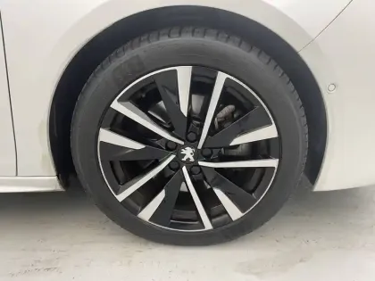 Photo 17 Peugeot 508  SW Hybrid 225 e-EAT8