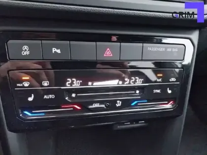 Photo 49 Volkswagen T-cross  1.0 TSI 110 Start/Stop DSG7