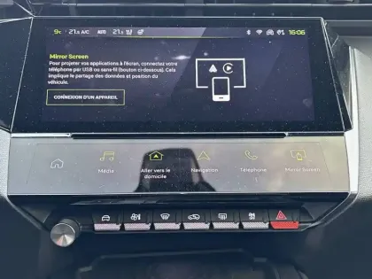 Photo 19 Peugeot 308  PureTech 130ch S&S EAT8