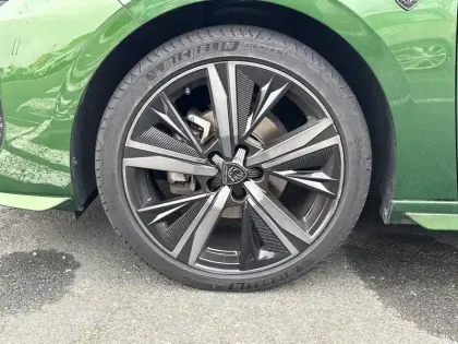 Photo 12 Peugeot 308  PureTech 130ch S&S EAT8