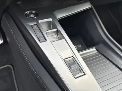 Photo 13 Peugeot 308  PureTech 130ch S&S EAT8