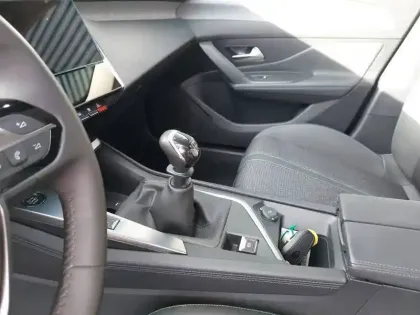 Photo 13 Peugeot 308  BlueHDi 130ch S&S BVM6