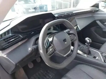 Photo 8 Peugeot 308  BlueHDi 130ch S&S BVM6