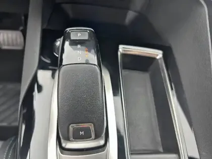 Photo 13 Peugeot 3008  Puretech 130ch S&S EAT8