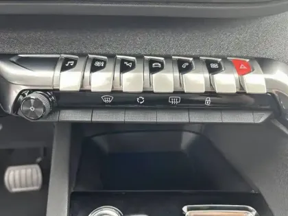 Photo 30 Peugeot 3008  Puretech 130ch S&S EAT8