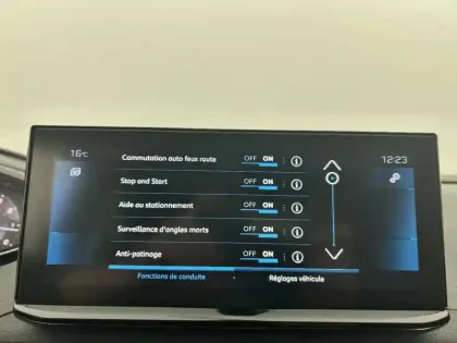 Photo 28 Peugeot 3008  Puretech 130ch S&S EAT8