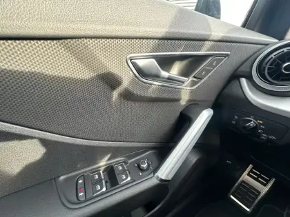 Photo 31 Audi Q2  35 TFSI 150 S tronic 7
