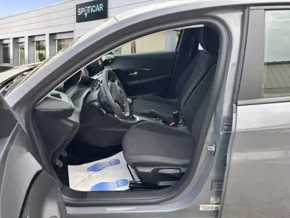 Photo 9 Peugeot 208  PureTech 100 S&S BVM6