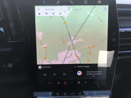 Photo 17 Renault Austral  E-Tech hybrid 200