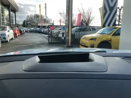 Photo 14 Renault Austral  E-Tech hybrid 200