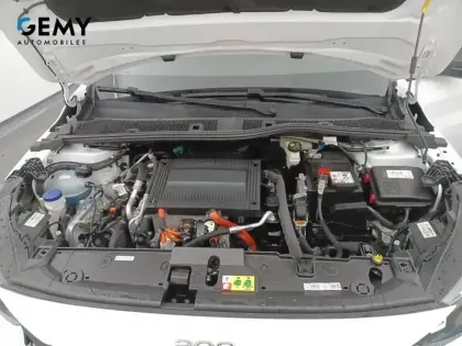 Photo 11 Peugeot 208  Electrique 50 kWh 136ch