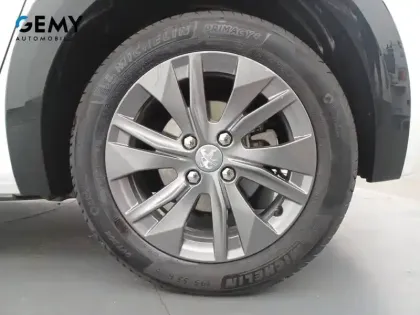 Photo 6 Peugeot 208  Electrique 50 kWh 136ch