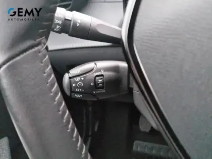 Photo 16 Peugeot 208  PureTech 100 S&S BVM6