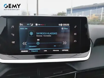 Photo 12 Peugeot 208  PureTech 100 S&S BVM6