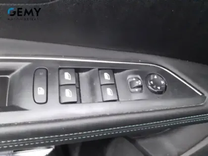 Photo 11 Peugeot 3008  Puretech 130ch S&S EAT8