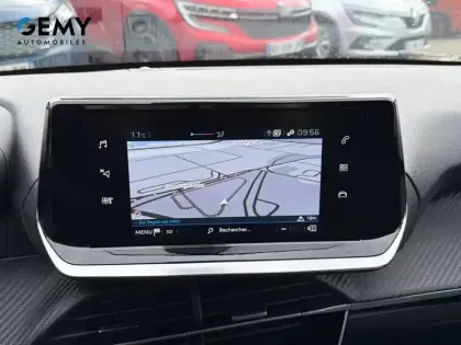 Photo 55 Peugeot 208  PureTech 75 S&S BVM5