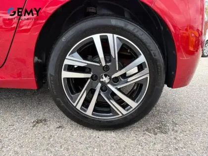 Photo 10 Peugeot 208  PureTech 75 S&S BVM5