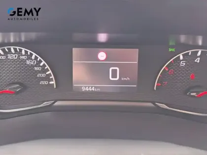 Photo 61 Peugeot 208  PureTech 75 S&S BVM5