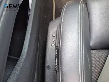 Photo 18 Peugeot 308  PHEV 225 e-EAT8