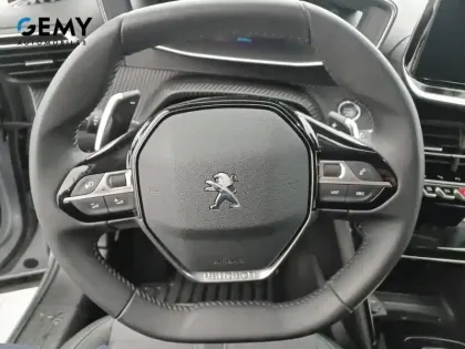 Photo 11 Peugeot 2008  PureTech 130 S&S EAT8