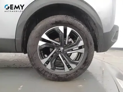 Photo 10 Peugeot 2008  PureTech 130 S&S EAT8