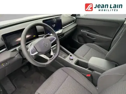 Photo 10 Volkswagen T-roc  1.5 eTSI EVO2 Hybrid 116 ch DSG7