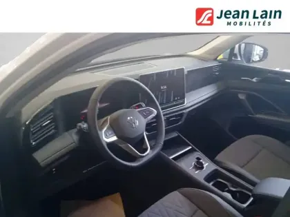 Photo 10 Volkswagen Tiguan  1.5 eTSI 131ch DSG7