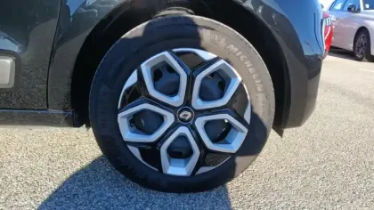 Photo 14 Renault Twingo  III SCe 65