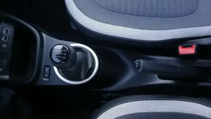 Photo 27 Renault Twingo  III SCe 65