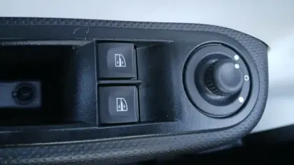 Photo 31 Renault Twingo  III SCe 65