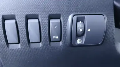 Photo 32 Renault Twingo  III SCe 65