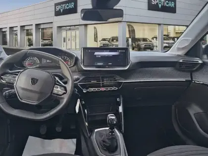 Photo 8 Peugeot 208  PureTech 100 S&S BVM6