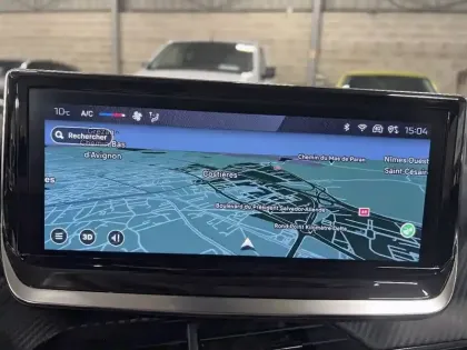 Photo 13 Peugeot 208  PureTech 100 S&S BVM6