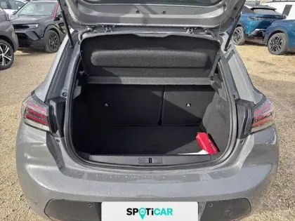 Photo 38 Peugeot 208  PureTech 100 S&S BVM6