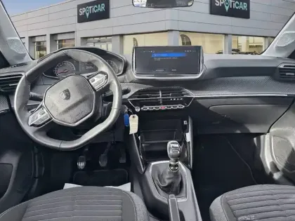 Photo 40 Peugeot 208  PureTech 100 S&S BVM6