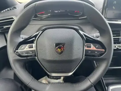 Photo 14 Peugeot 2008  PureTech 100 S&S BVM6