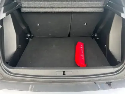 Photo 43 Peugeot 2008  PureTech 100 S&S BVM6