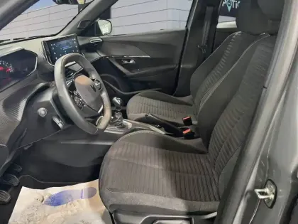 Photo 8 Peugeot 2008  PureTech 100 S&S BVM6