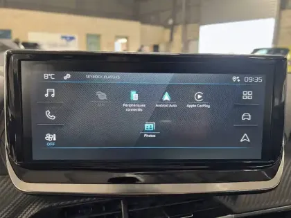 Photo 15 Peugeot 2008  PureTech 100 S&S BVM6